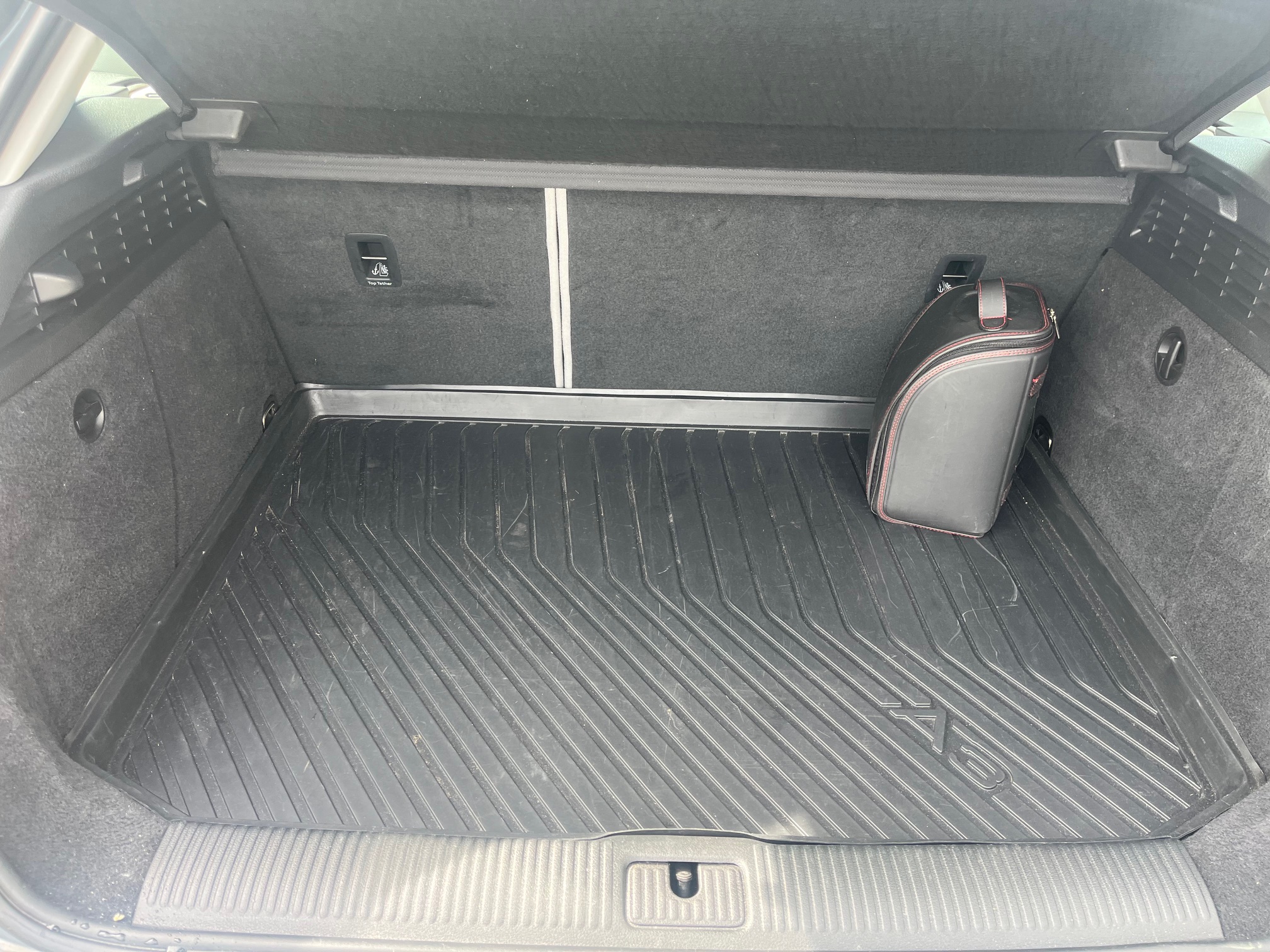 AUDI            A3 SPORTBACK